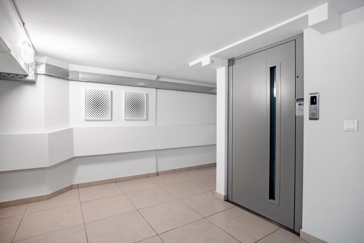 Supreme B2 Apartment In Syntagma Athena Bagian luar foto